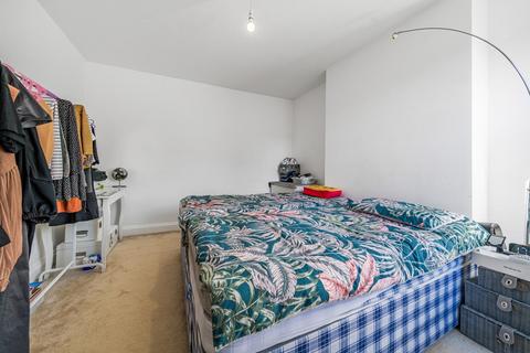 Flat 3, 93 Gilbey Road, London, SW17 0QH