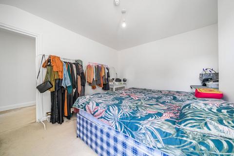 Flat 3, 93 Gilbey Road, London, SW17 0QH