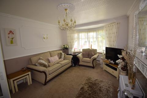 3 bedroom bungalow for sale, Clacton-on-Sea CO15