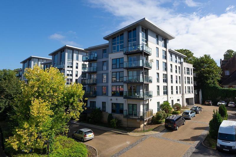 McKenzie Court 2 bed apartment £200,000