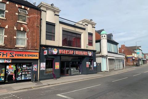 Retail property (high street) to rent, 15 Victoria Square, Worksop, S80 1DX