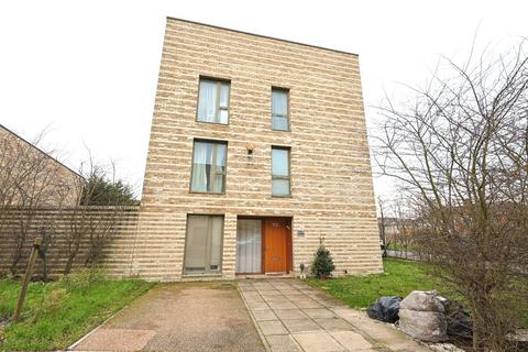 4 bedroom townhouse for sale, Kings Drive, Edgware, Middlesex