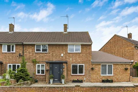79 Puttocks Drive, Welham Green, Hatfield, AL9 7LW