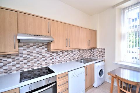 1 bedroom flat to rent, Dundarroch Street, Larbert, Stirling, FK5 3AA
