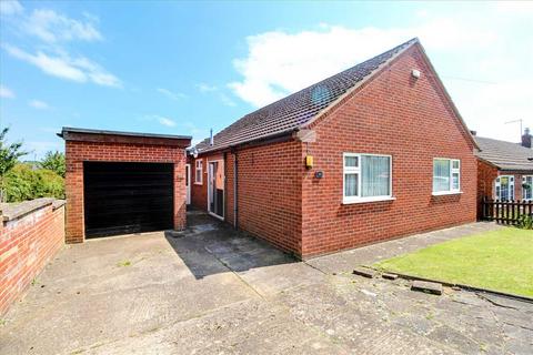 2 bedroom bungalow for sale - Finedon Road, Burton Latimer