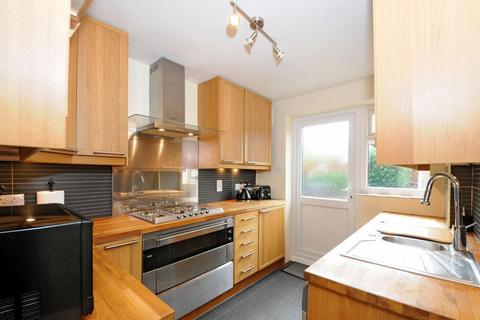 Flat 1, Hamilton Court The Knoll, Beckenham, BR3 5JL
