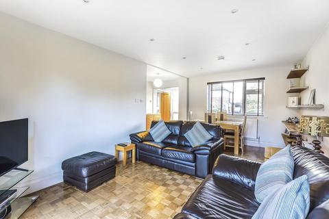 Flat 1, Hamilton Court The Knoll, Beckenham, BR3 5JL