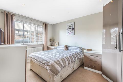 Flat 1, Hamilton Court The Knoll, Beckenham, BR3 5JL