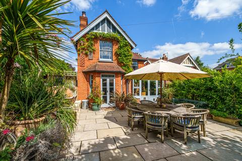 3 bedroom semi-detached house for sale - WOKING