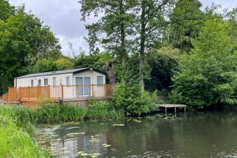 2 bedroom static caravan for sale, 1 Ash Tree Lake, Wortwell IP20