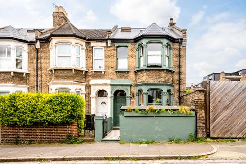 2 Ashenden Road, London, E5 0DP