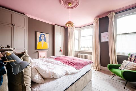 2 Ashenden Road, London, E5 0DP