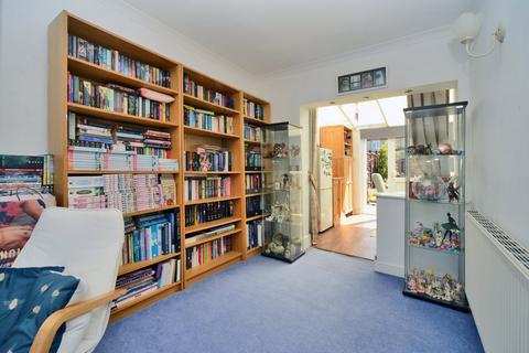 43 Conrad Drive, Worcester Park, KT4 8PR