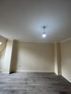 2 bedroom flat to rent, Melville Road, Maidstone, ME15