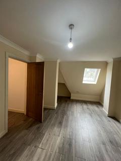2 bedroom flat to rent, Melville Road, Maidstone, ME15