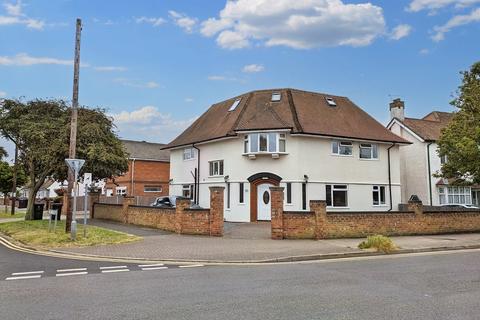 Park Avenue, Skegness, PE25