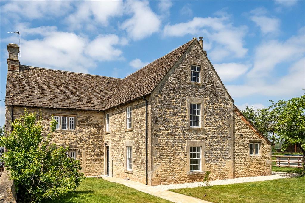 Woodrow Road, Forest, Melksham, Wiltshire, SN12 4 bed detached house to