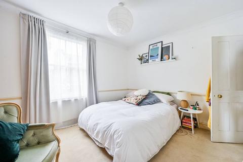 3 Trinity Grove, London, SE10 8TE