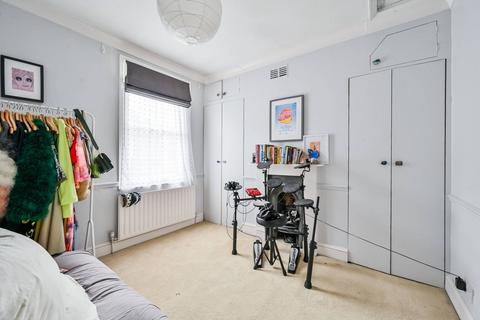 3 Trinity Grove, London, SE10 8TE