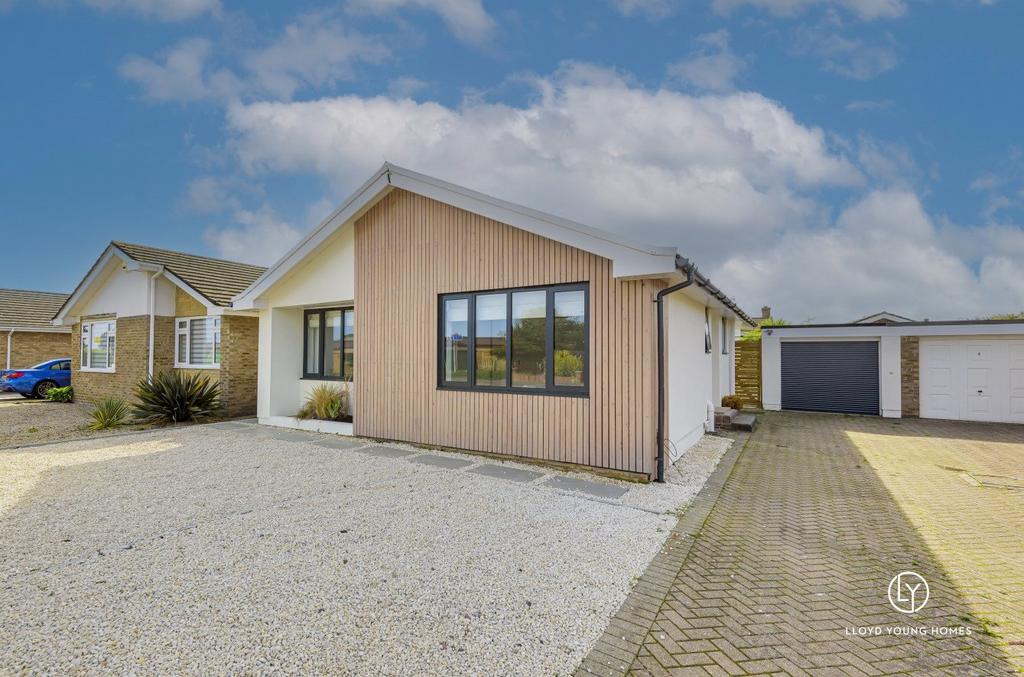 Thornbury Road, Southbourne BH6 3 bed detached bungalow £750,000