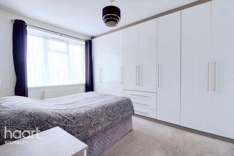 2 bedroom flat for sale, Neasden