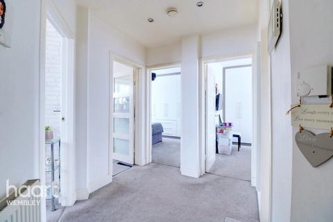 2 bedroom flat for sale, Neasden