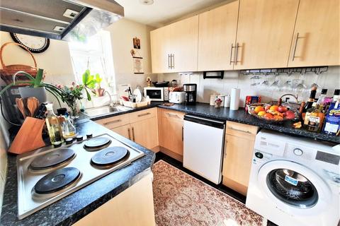 1 bedroom flat for sale, Springwood Crescent HA8