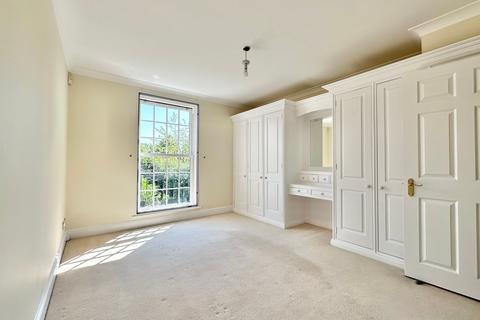 2 bedroom apartment for sale, Crossways, Beaconsfield, HP9