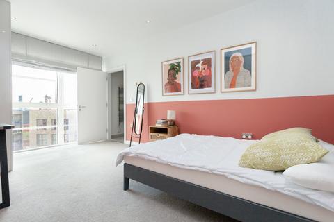 3 bedroom penthouse to rent, Tandy Place, London, E20
