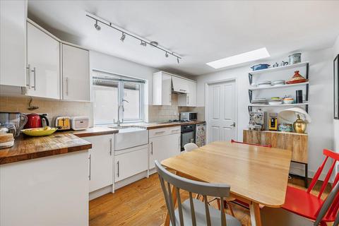 12a Petersfield Road, London, W3 8NY