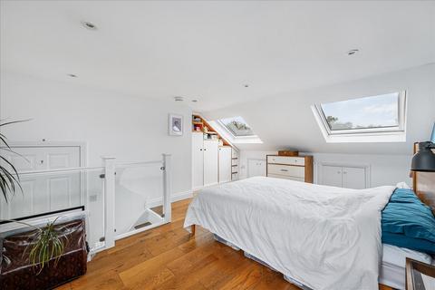 12a Petersfield Road, London, W3 8NY