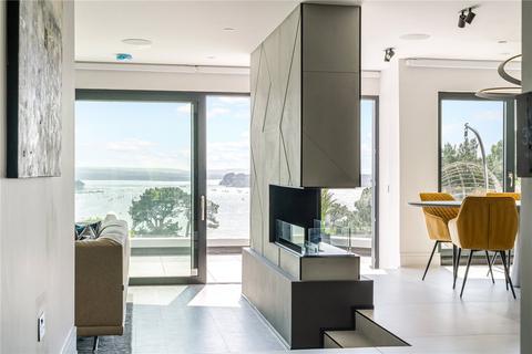 Flat 7, Reflections, 7 Chaddesley Glen, Poole, BH13 7PA