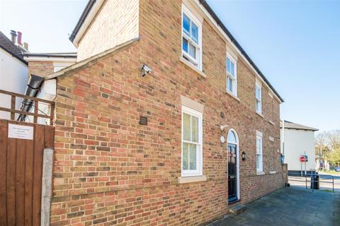 4 bedroom terraced house to rent, Hollow Lane, Canterbury