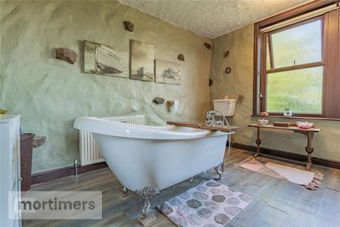 182 Belthorn Road, Belthorn, Blackburn, BB1 2NY