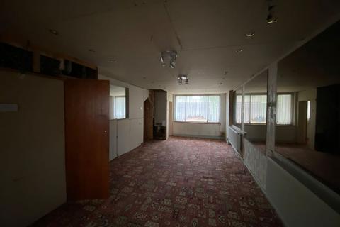 85a Hecham Close, London, E17 5QT