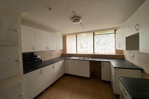 85a Hecham Close, London, E17 5QT