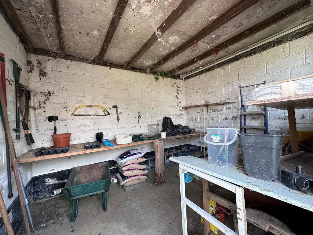 Shed