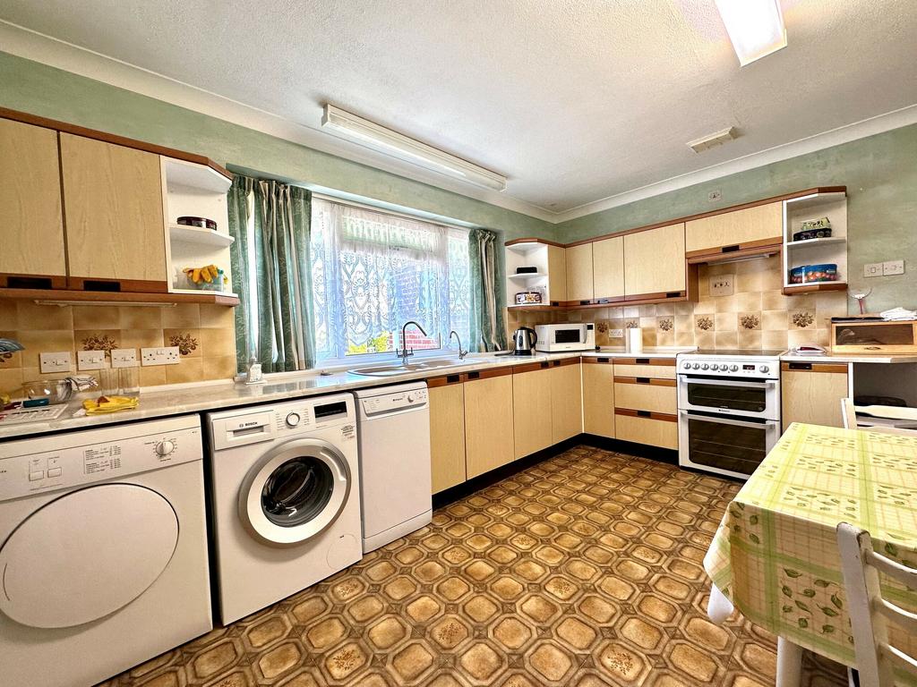 Kitchen 1