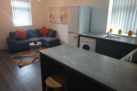 2 bedroom flat to rent, Flat 1,  Boaler Street, Liverpool