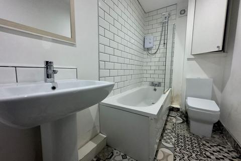 2 bedroom flat to rent, Flat 1,  Boaler Street, Liverpool