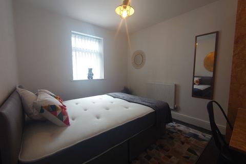 2 bedroom flat to rent, Flat 1,  Boaler Street, Liverpool