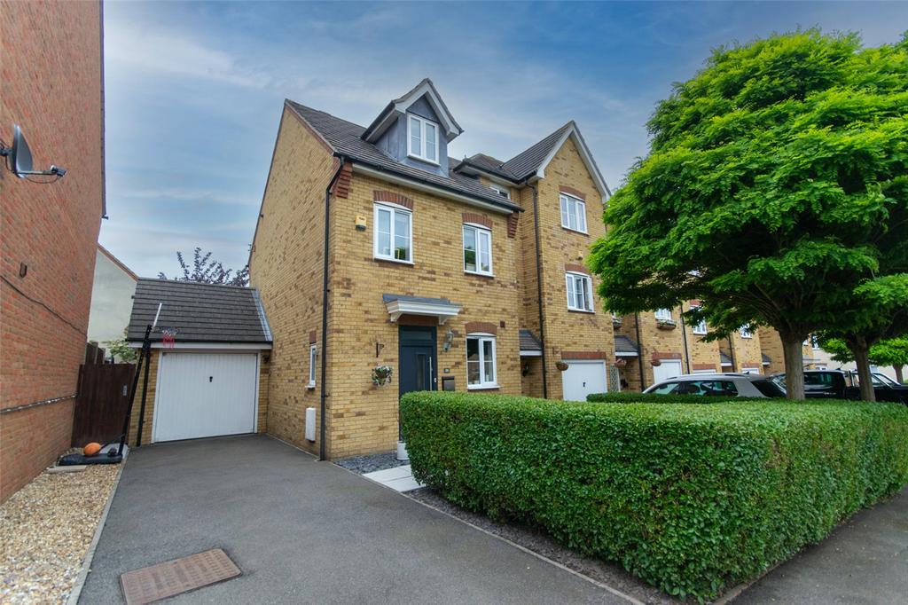 Leighton Buzzard, Bedfordshire LU7 3 bed end of terrace house for sale