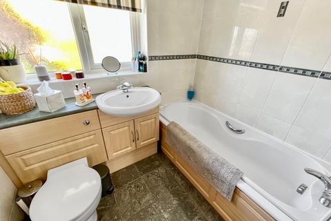 58 Clipper Crescent, Gravesend, DA12 4NN