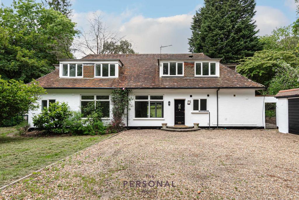 Dorking Road, Tadworth, Tadworth 5 bed semidetached house to rent £