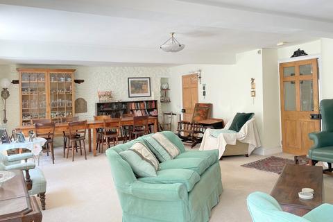 Framptons High Street, Henstridge, Templecombe, BA8 0RA