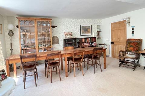 Framptons High Street, Henstridge, Templecombe, BA8 0RA