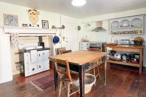Framptons High Street, Henstridge, Templecombe, BA8 0RA