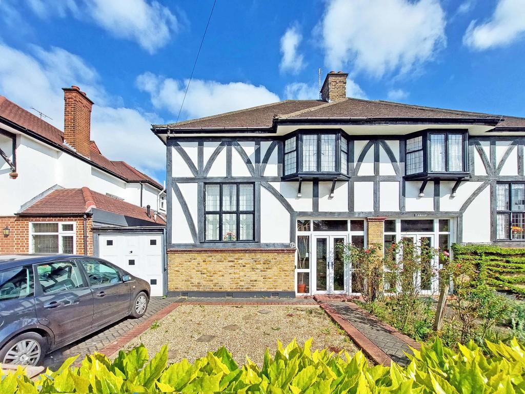 Imperial Drive, Harrow HA2 3 bed semidetached house for sale £695,000