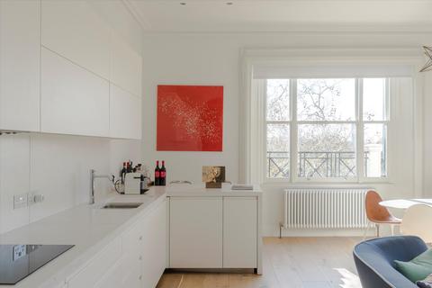 2 bedroom flat for sale - Hyde Park Gardens, London, W2.