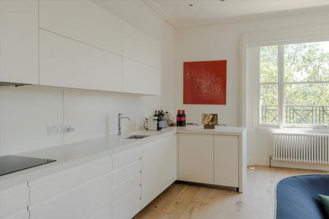 2 bedroom flat for sale, Hyde Park Gardens, London, W2